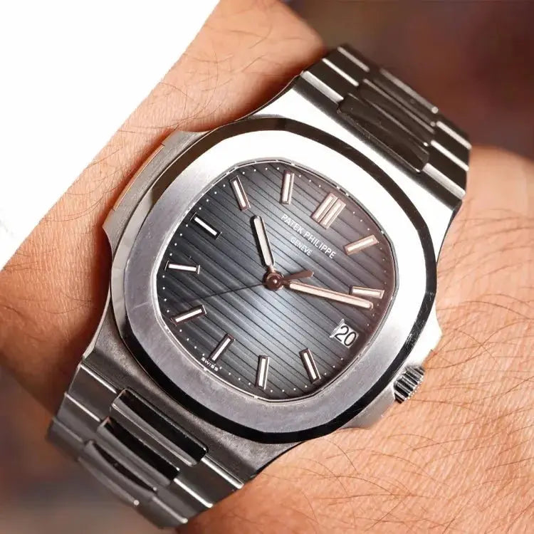 watch Patek Philippe - Nautilus